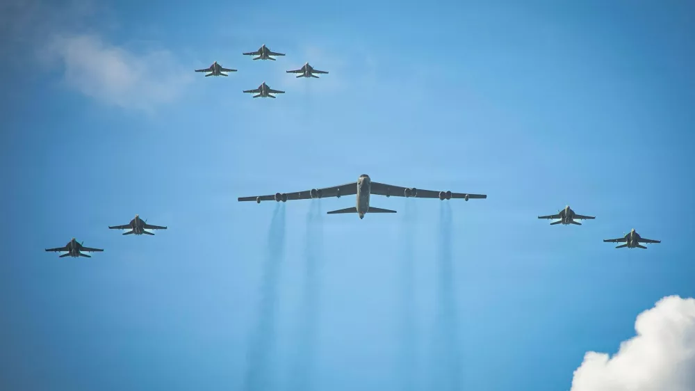 Prelet ameri&scaron;kih letal, mnoge so poslali na karibsko območje.