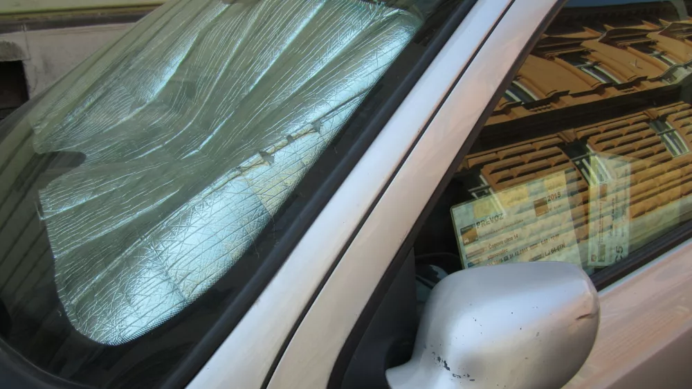 parkirna dovolilnica - parkiranje - Ljubljana