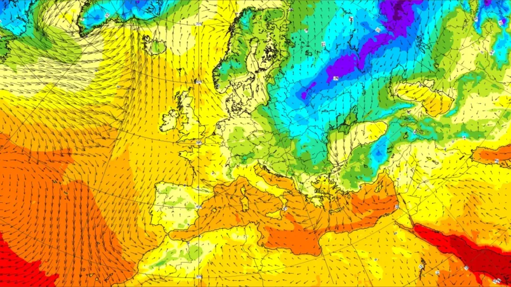 nad Rusijo je lepo vidno območje zelo hladnega zraka. / Foto: Ecmf