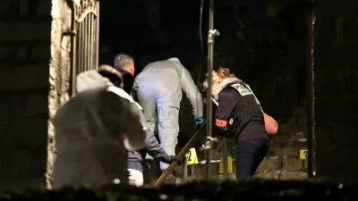 Pregledovanje kraja po umoru. / Foto: Profimedia