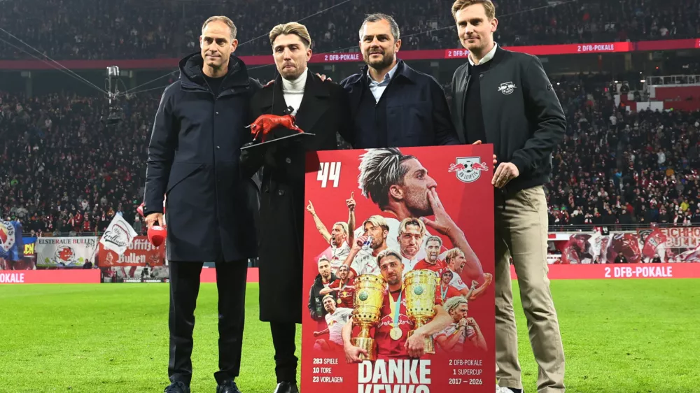 Soccer Football - Bundesliga - RB Leipzig v Bayern Munich - Red Bull Arena, Leipzig, Germany - January 17, 2026 Kevin Kampl is commemorated for his service with RB Leipzig after his departure from the club REUTERS/Karina Hessland DFL REGULATIONS PROHIBIT ANY USE OF PHOTOGRAPHS AS IMAGE SEQUENCES AND/OR QUASI-VIDEO.