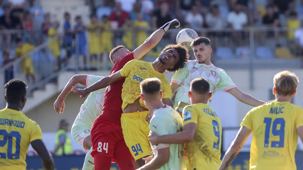 Makadji Morre Timothe Draman- 11.08.2024 - nogomet - 1. SNL - Domžale: Olimpija //FOTO: Jaka Gasar