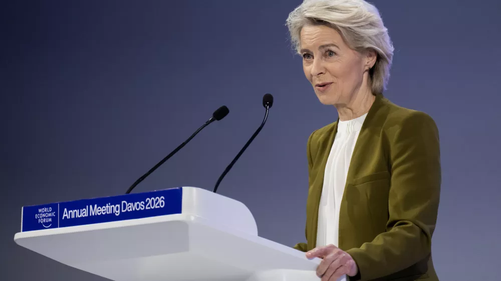 HANDOUT - 20 January 2026, Switzerland, Davos: European Commission President Ursula von der Leyen, speaks during a special session at the World Economic Forum Annual Meeting 2026 in Davos-Klosters. Photo: -/World Economic Forum/dpa - ATTENTION: editorial use only and only if the credit mentioned above is referenced in full