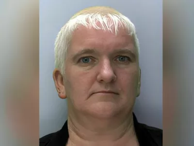 Mandy Wixon je imela žensko za sužnjo od njenih najstni&scaron;kih let naprej. Re&scaron;ili so jo &scaron;ele po 25. letih. 