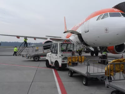 - letalo flote EasyJet - britanski nizkocenovni letalski prevoznik- 16.10.2018 &ndash; Letali&scaron;če Jožeta Pučnika Brnik &ndash; Aerodrom Ljubljana - Fraport Slovenija - //FOTO: Jaka Gasar