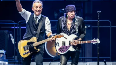 Image: 1018830992, License: Rights-managed, Restrictions: Usage restrictions: Advertising and promotion,Commercial electronic,Consumer goods,Direct mail and brochures,Indoor display,Internal business usage,Personal use, Model Release: no