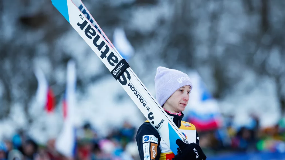 Ljubno ob Savinji, Skakalni center Savina.Druga tekma smucarskih skakalk za svetovni pokal.Slovenska smucarska skakalka Nika Prevc.