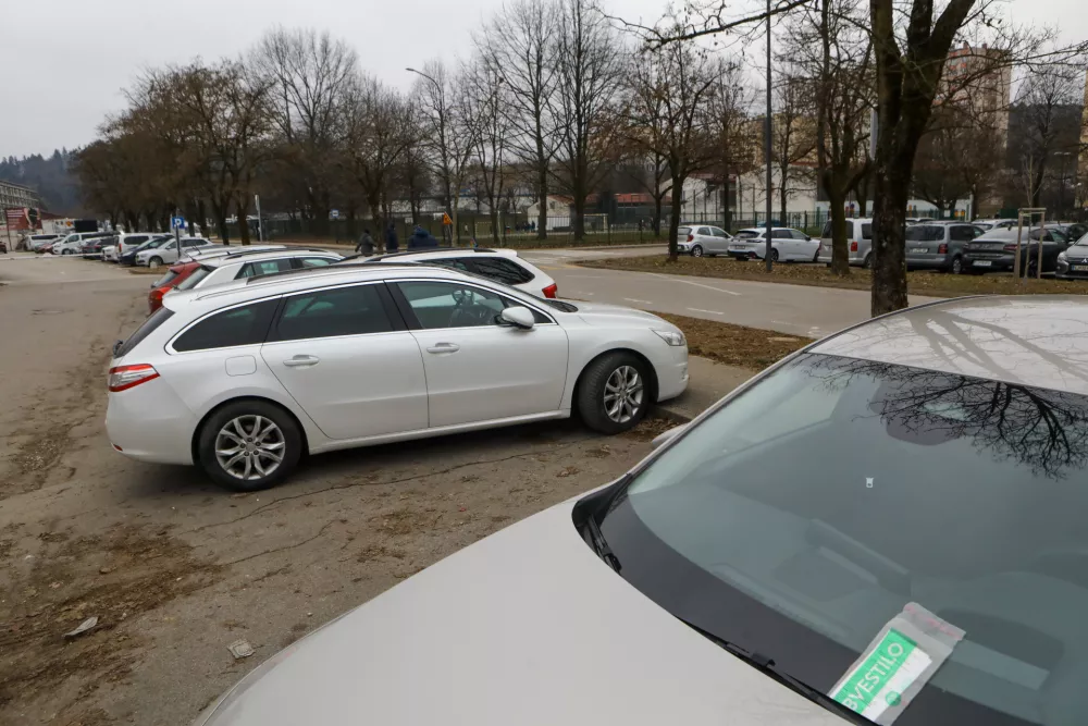 20.01.2026 - &Scaron;tepanjsko naselje - parkiranje - kazen za parkiranje - zeleni listek - parkiri&scaron;čaFoto: Luka Cjuha