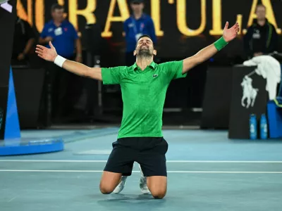 Tennis - Australian Open - Melbourne Park, Melbourne, Australia - January 31, 2026 Serbia's Novak Djokovic celebrates winning his semi final match against Italy's Jannik Sinner REUTERS/Jaimi Joy   TPX IMAGES OF THE DAY