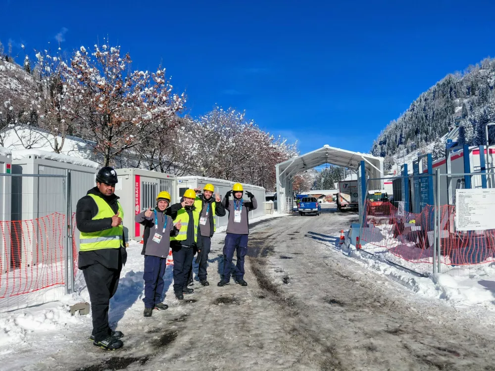 (FOTO) Reportaža iz Predazza: Velika gneča bo, zato pravočasno na pot