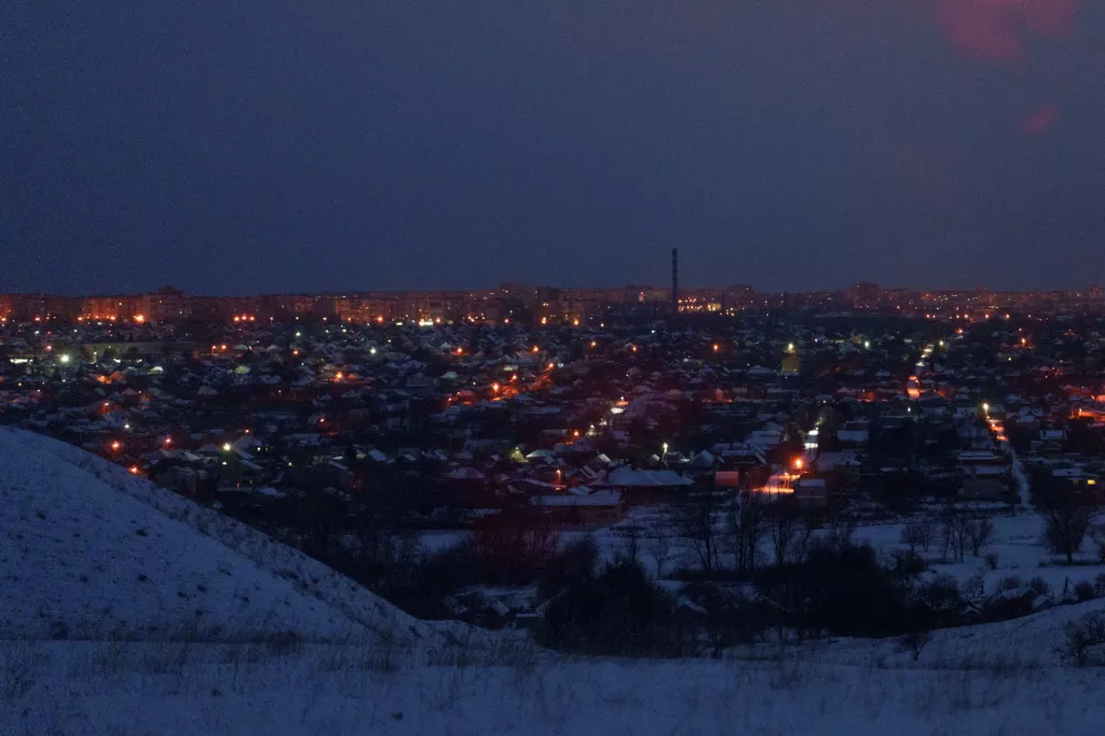 The city of Kramatorsk at night, amid Russia's attack on Ukraine, in Donetsk region, Ukraine January 25, 2026. REUTERS/Serhii Korovainyi