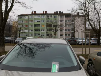 20.01.2026 - &Scaron;tepanjsko naselje - parkiranje - kazen za parkiranje - zeleni listek - parkiri&scaron;čaFoto: Luka Cjuha