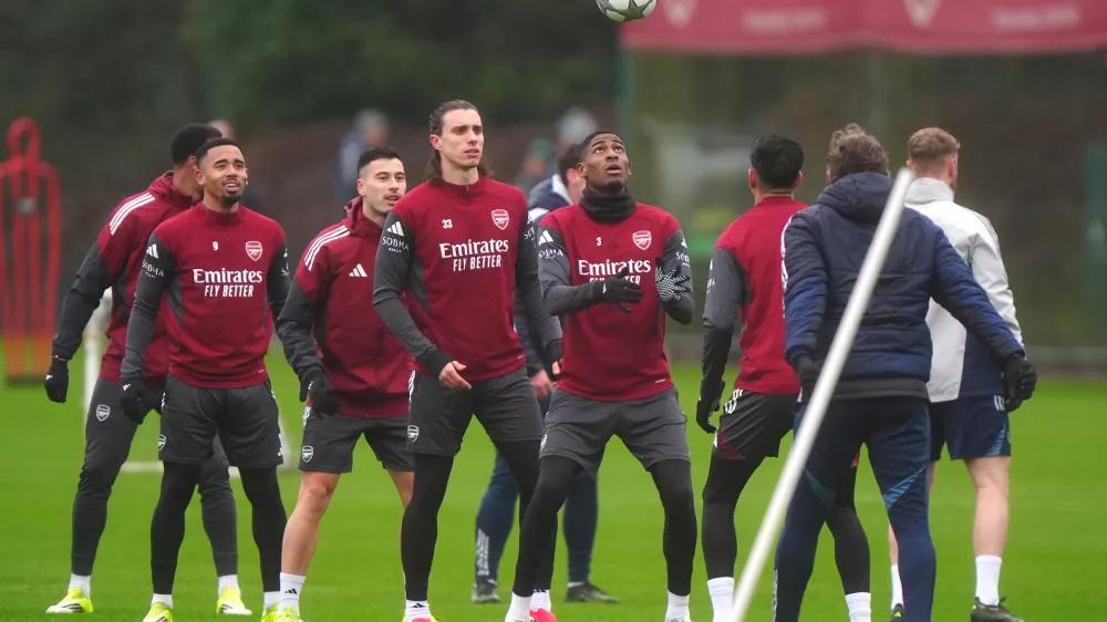 27 January 2026, United Kingdom, London: Arsenal's Cristhian Mosquera in action during the team's training session at Sobha Realty Training Centre ahead of tomorrow's UEFA Champions League soccer match against Kairat. Photo: Bradley Collyer/PA Wire/dpa