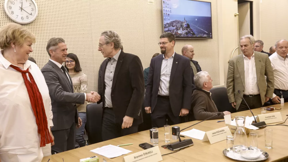 Minimalna plača skočila v sedmi razred, sindikati že pričakujejo nova pogajanja