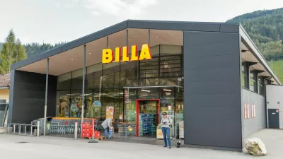 People visit Billa supermarket. Haus village is a small winter resort located in Styria, Austria. / Foto: Panama7