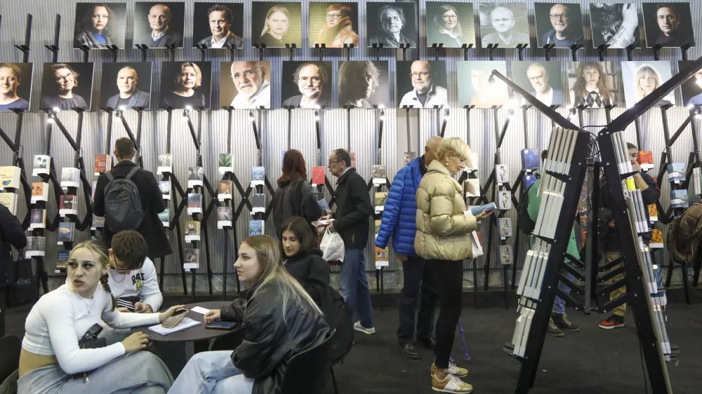 založba Goga- 23.11.2023 - 39. Slovenski knjižni sejem 2023 na Gospodarskem razstavi&scaron;ču v Ljubljani pod geslom Besedo besedi //FOTO: Luka Cjuha