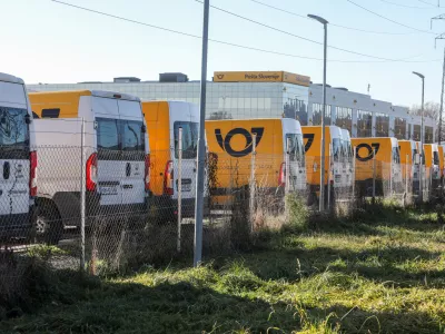 - 10.12.2025. - Vozni park Po&scaron;ta Slovenije, Kombiji do 3500 kg skupne teže, vozni z B kategorijo.//FOTO: Bojan Velikonja