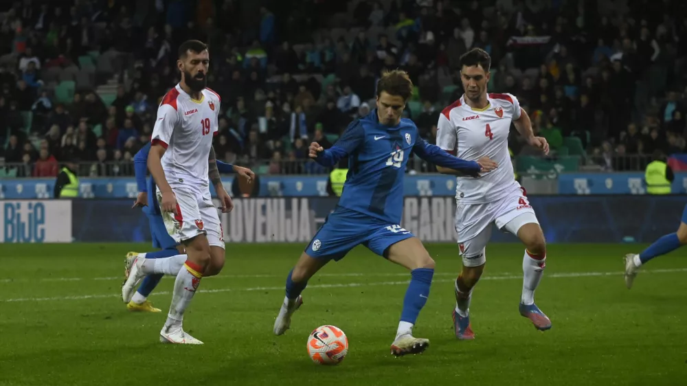Luka Zahovič - 20.11.2022 &ndash; nogomet &ndash; Slovenija: Črna gora, prijateljska tekma //FOTO: Nik Erik Neubauer