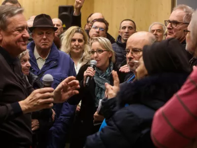 - Zoran Janković, Župan Mestne Občine Ljubljana.- 29.01.2026. - Terenski sestanek Župana MOL s prebivalci &Scaron;tepanjskega naselja zaradi spremenjenega režima parkiranja v naselju.&Scaron;tepanjsko naselje, parkiranje, pomanjkanje parkiri&scaron;č.//FOTO: Bojan Velikonja
