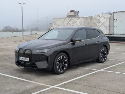 BMW iX