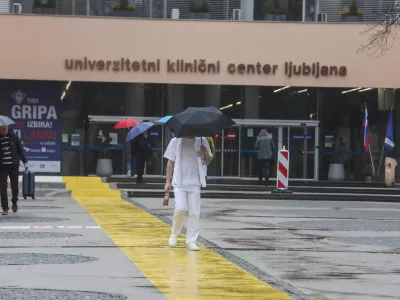 - glavna stavba UKC &ndash; Unverzitetni klinični center v Ljubljanit,- 01.03.2024 &ndash; stavka zdravnikov - začeli uveljavljati umiki soglasij zdravnikov za nadurno delo, s čimer Fides zaostruje stavko, ki poteka že sedem tednov. //FOTO: Bojan Velikonja