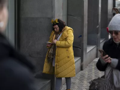 simbolična fotografijamobitelsodobna tehnologijasocialna omrežjamobitelefonkomunikacijamobilni telefonmobilnikpametni telefonpametni telefoniinstagram facebook tiktok04.03.2025 Uporaba mobilnih telefonovFOTO: Nik Erik Neubauer / Foto: Nik Erik Neubauer