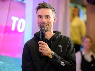 Italija, Cortina d'Ampezzo.25. zimske OI v Milanu in Cortini d'Ampezzo.Slavnostno odprtje slovenske hise v Cortini d'Ampezzo.Kolesar Primoz Roglic.