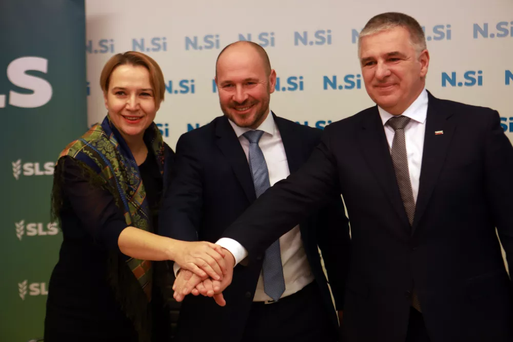 21.01.2026 - podpis sporazuma o sodelovanju NSI, Jernej Vrtovec,SLS Tina Bregant,Fokus Marko LotričFoto: Tomaž Skale / Foto: Tomaž Skale