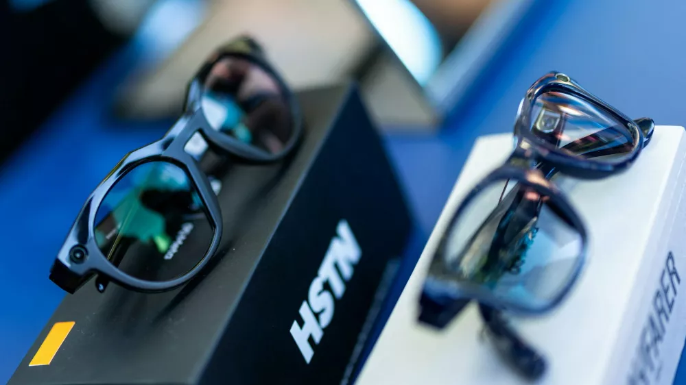 Meta smart glasses on display during the Meta annual Connect conference at the company's headquarters in Menlo Park, California, U.S., September 16, 2025. REUTERS/Carlos Barria