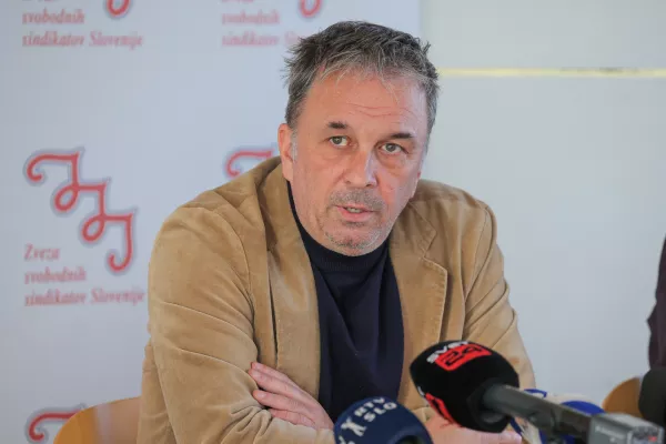 Da bi ugajala s.p.-jem, bi Svoboda ru&scaron;ila bistvo pokojninske reforme