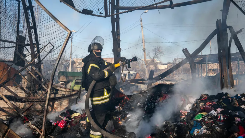 10 February 2026, Ukraine, Slovyansk: A firefighter works at one of the sites hit by multiple Russian guided bombs in Slovyansk. Photo: Tommaso Fumagalli/ZUMA Press Wire/dpa