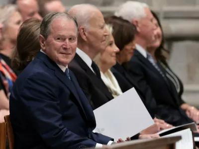 Former U.S. Presidents George W. Bush and Joe Biden, and former Vice Presidents Kamala Harris and Mike Pence attend a funeral service for former U.S. Vice President Dick Cheney at Washington National Cathedral in Washington, D.C., U.S., November 20, 2025. REUTERS/Jonathan Ernst