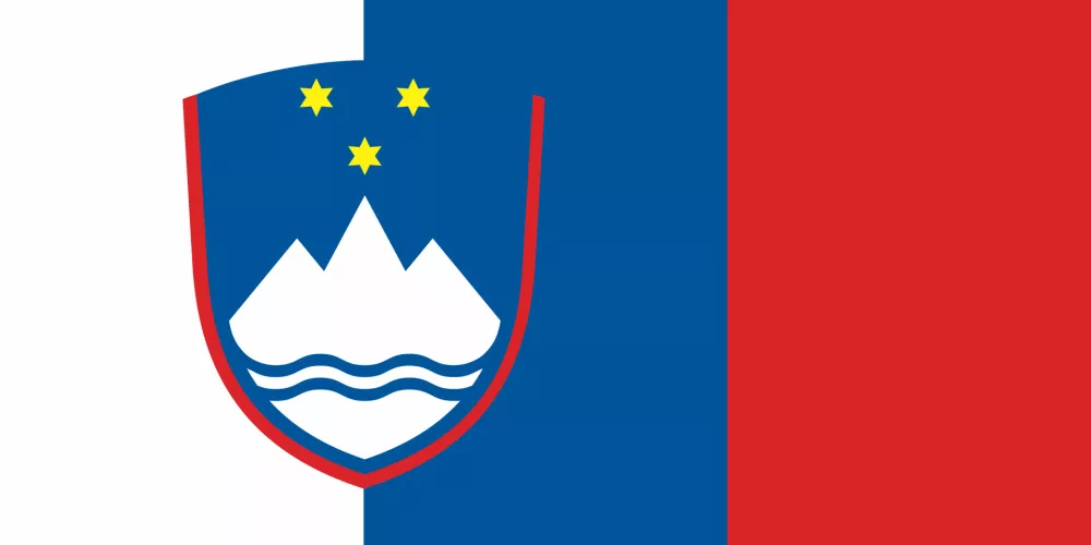 Zastava z grbom / Foto: Ryan Hartner