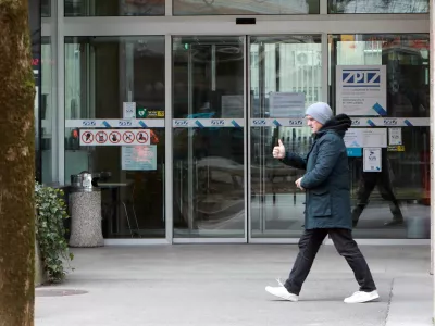 ZPIZ pokojnina, upokojenci, denarFoto: Tomaž Skale