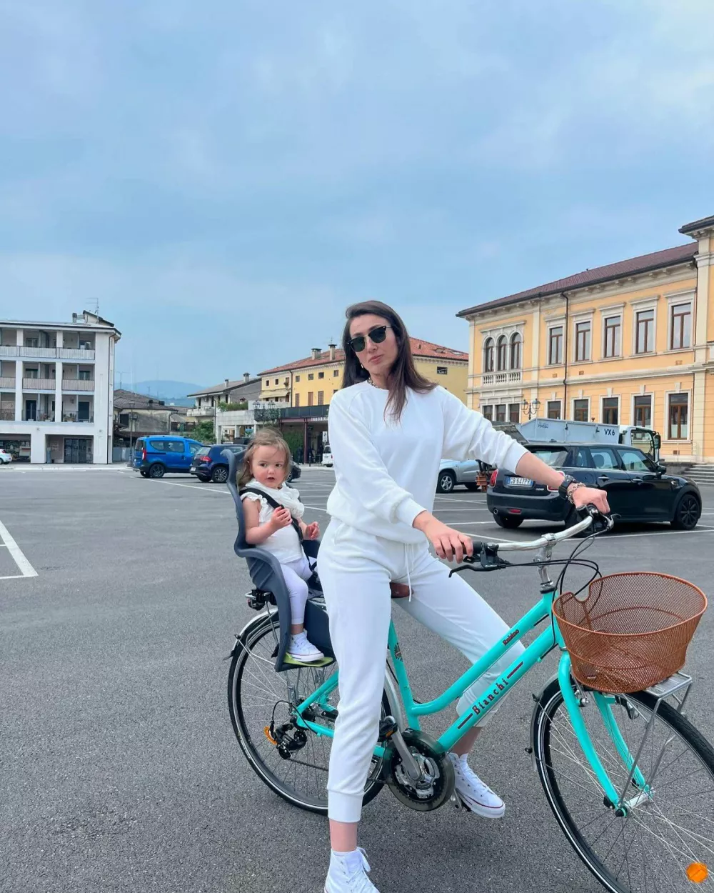 EXCLUSIVE: Story from Jam Press (Glam Mum Secret)'I'm a glam mum-of-nine who spends Ł90 on food every day &ndash; and I have the secret to staying trim'A glam mum of nine has revealed the secret to keeping trim &ndash; after confessing she spends Ł90 on food per day.Vesna and Slobodan Mili?evi?, both 45, have eight sons and a daughter.Mila, born in 2023, was the couple's last child and only daughter.The pair, who are proud of their "healthy lifestyle", have been married for 23 years.Despite taking care of nine small children, Vesna has built up a following of 14,000 on her "Supermama" TikTok page.Many followers have commented on Vesna's very well-turned-out appearance, given that she is an overworked parent of nine.Vesna told What's The Jam: "People want to know what the secret to my good looks is."I can only tell you that when you are a happy and satisfied woman, it is reflected in your physical appearance!"She added: "And I think it is due to my healthy lifestyle."I prepare my own food, avoid fast food and we always have fresh fruit and vegetables on the table."When you organise yourself well, preparing food does not take up too much time."I exercise three times a week, and every day we spend at least one hour walking in the fresh air with the children."Vesna said she gets up at 5:30am and first organises the children's breakfasts, before taking them to school."My mornings are not heavy and gloomy, but full of love and understanding," she said."When your day starts with children's smiles, you can only thank God for that gift, that you have found yourself in the role of parents of nine children."I then prepare breakfast as classes start at 8am every day."I drive them to school, go shopping for the day, tidy up the house, and prepare lunch."Then the children come home from school, we do their homework, we study together, we play a little."Simply put, we look forward to life."Vesna and Slobodan, who come from the tow.29 Jan 2026Pictured: Story from Jam Press (Glam Mum Secret)Pictured: Vesna and Mila.'I'm a glam mum-of-nine who spends Ł90 on food every day &ndash; and I have the secret to staying trim'A glam mum of nine has revealed the secret to keeping trim &ndash; after confessing she spends Ł90 on food per day.Vesna and Slobodan Mili?evi?, both 45, have eight sons and a daughter.Mila, born in 2023, was the couple's last child and only daughter.The pair, who are proud of their "healthy lifestyle", have been married for 23 years.Despite taking care of nine small children, Vesna has built up a following of 14,000 on her "Supermama" TikTok page.Many followers have commented on Vesna's very well-turned-out appearance, given that she is an overworked parent of nine.Vesna told What's The Jam: "People want to know what the secret to my good looks is."I can only tell you that when you are a happy and satisfied woman, it is reflected in your physical appearance!"She added: "And I think it is due to my healthy lifest.,Image: 1070346185, License: Rights-managed, Restrictions: NO Australia, Germany, Norway, South Korea, Sweden, United Kingdom, United States, Unknown Country, Model Release: no, Pictured: Vesna and Slobodan