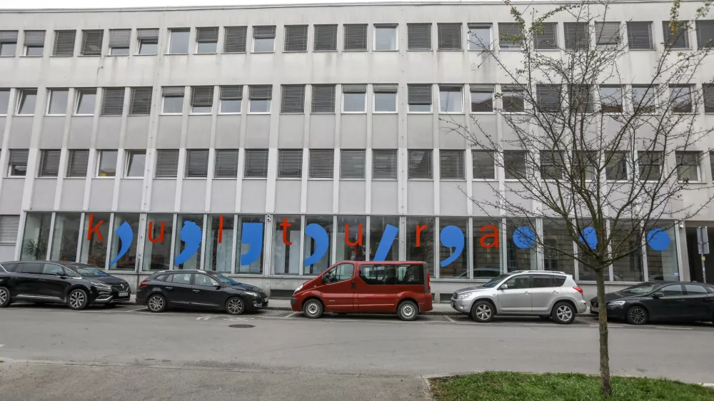 - 18.10.2022 &ndash; Ministrstvo za kulturo MZK - Maistrova ulica 10 //FOTO: Luka Cjuha