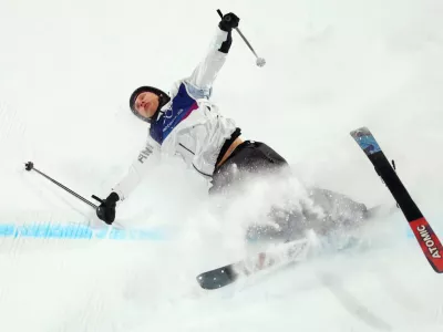 Milano Cortina 2026 Olympics - Freestyle Skiing - Men's Freeski Big Air Qualification - Livigno Snow Park, Livigno, Italy - February 15, 2026. Elias Lajunen of Finland crashes during his first run of Men's Freeski Big Air Qualification REUTERS/Marko Djurica