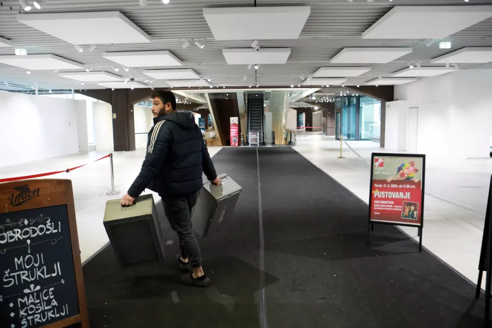 17.02.2026 zapu&scaron;čeni MaximarketFoto: Tomaž Skale