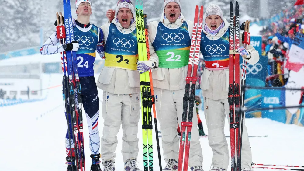 Milano Cortina 2026 Olympics - Biathlon - Men's 4 x 7.5km Relay - Anterselva Biathlon Arena, South Tyrol, Italy - February 17, 2026. Fabien Claude of France, Emilien Jacquelin of France, Quentin Fillon Maillet of France and Eric Perrot of France celebrate winning gold in the men's 4 x 7.5km relay REUTERS/Eloisa Lopez   TPX IMAGES OF THE DAY