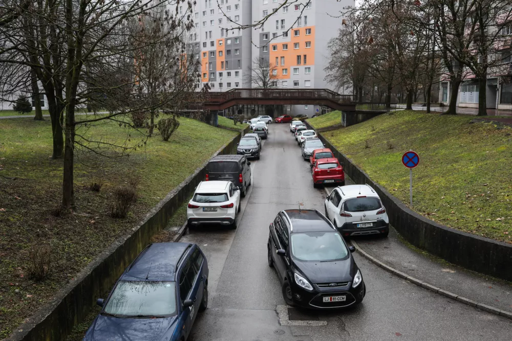 Po &Scaron;tepanjskem naselju &scaron;e Fužine: 5 črnih točk parkiranja v ljubljanskih soseskah