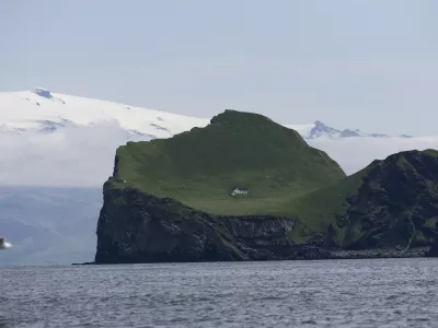 Islandija, najbolj osamljena hi&scaron;a na svetu. Foto: Profimedia
