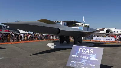 Mock up display at Paris Air Show of the FCAS aircraft, the Future Combat Air System a Next-Generation Weapon System NGWS and a New Generation Fighter NGF planned as a sixth-generation jet fighter in development from Dassault aviation, Airbus and Indra Sistemas in partnership and support of the French, German and Spanish Air Force. Le Bourget Airport, Paris, France on June 2023 (Photo by Nicolas Economou/NurPhoto)NO USE FRANCE