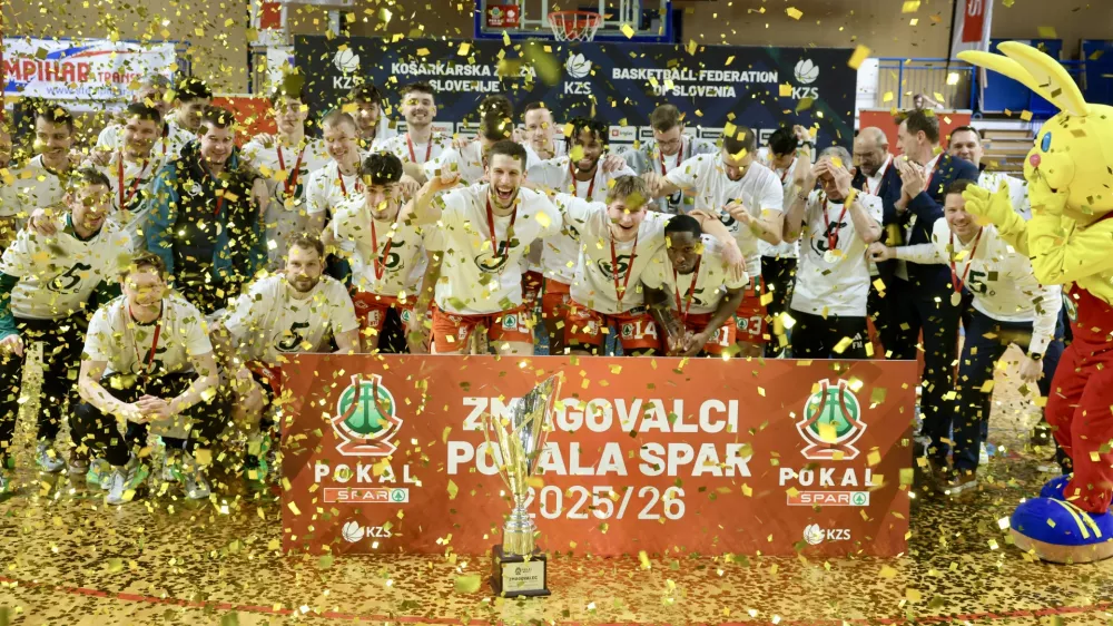 Cedevita Olimpija in Cinkarna Celje pokalna prvaka