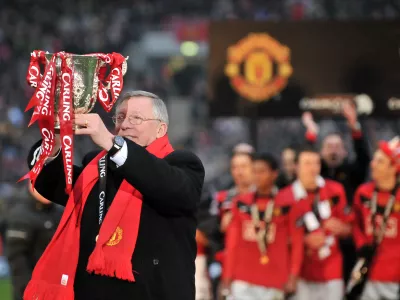Sir Alex Ferguson je v dobrih 26 letih na klopi Manchester Uniteda naslov angle&scaron;kega prvaka osvojil 13-krat. Odkar se je pred 13 leti poslovil, United naslova &scaron;e ni osvojil. / Foto: Profimedia