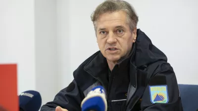 Robert Golob na novinarski konferenci po ogledu razmer po obsežni vremenski ujmi na severovzhodu države. Foto: STA