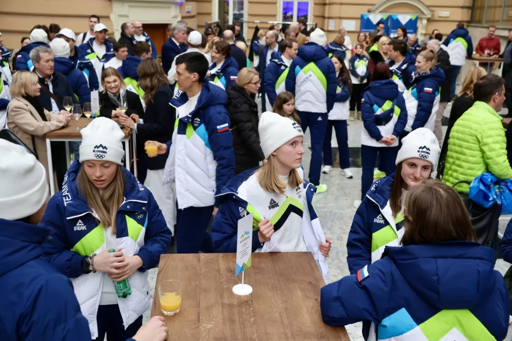(FOTO) Slovenija bučno pozdravila junake ZOI