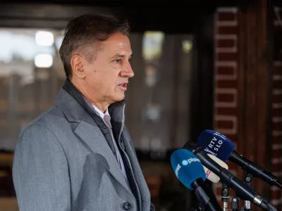 Radomlje, Gostisce Pirc.Obisk vlade v Osrednjeslovenski regiji.Izjava predsednika vlade Roberta Goloba.