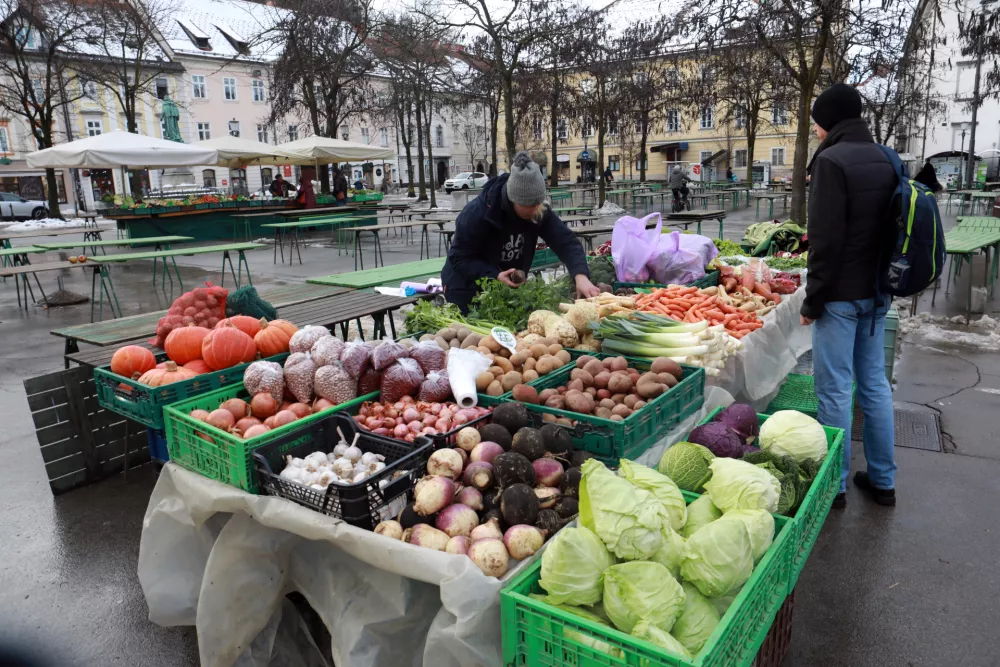 14.01 2026 - tržnica, zelenjava, sadjeFoto: Tomaž Skale