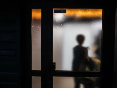 - Simbolična fotografija, sence, psihologija, - 14.01.2023. - Reportaža, Arhitektura v živo, Gostilna Livada o arhitektu Marjanu &Scaron;orliju. Marjan &Scaron;orli..//FOTO: Bojan Velikonja