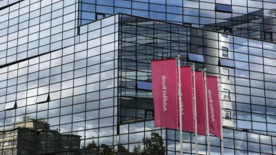 NLB tlakuje pot za vnovični prevzemni poskus Addiko Bank